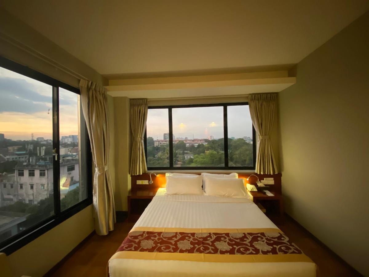 My Dream Hotel Yangon Luaran gambar